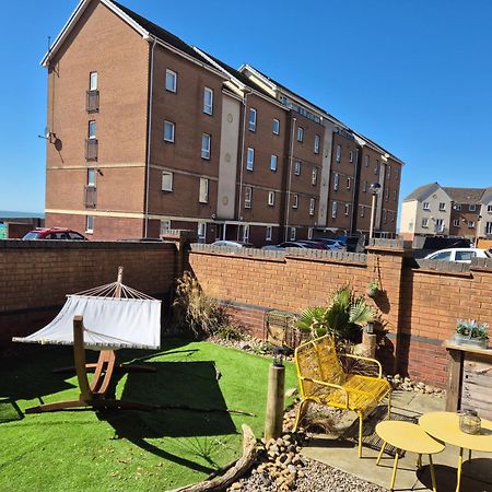 Shoreline Seaside Holiday Home Aberavon Beach Port Talbot Exterior photo